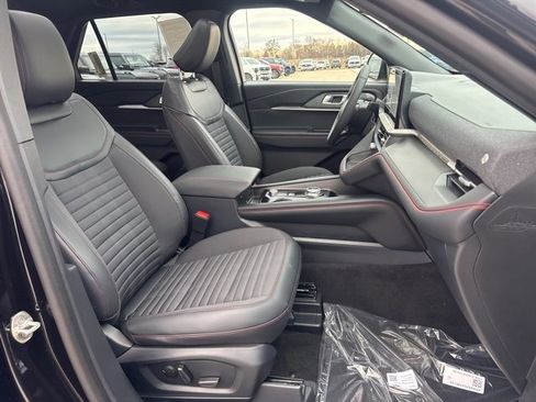 New 2026 Ford Explorer ST-Line w/ ST-Line Street Pack image 17