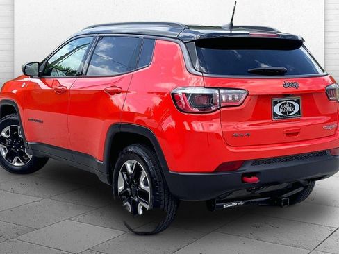 Used 2018 Jeep Compass Trailhawk w/ Popular Equipment Group AWD/4WD image 11