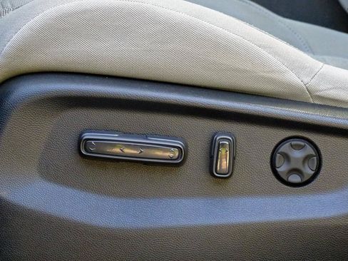 Used 2017 Honda CR-V EX image 13