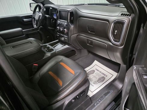 Used 2019 GMC Sierra 1500 AT4 w/ AT4 Preferred Package AWD/4WD image 8