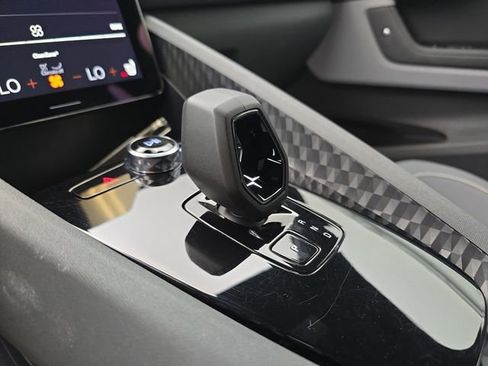 Used 2022 Polestar Polestar 2 image 35