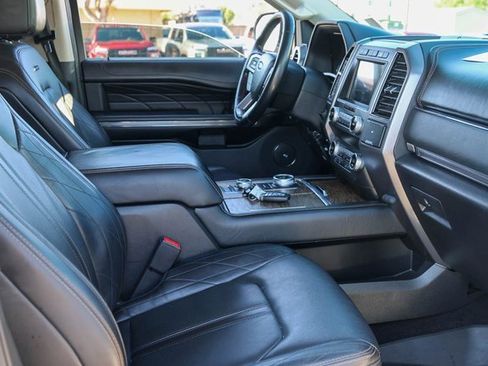 Used 2021 Ford Expedition Platinum image 22