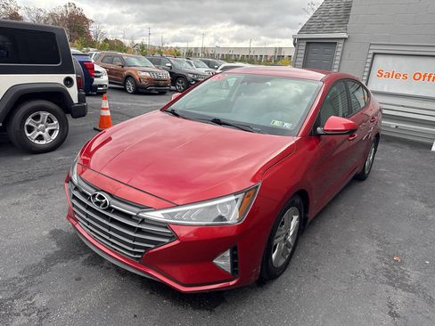 Used 2019 Hyundai Elantra SEL image 3
