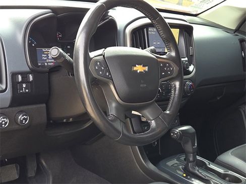 Used 2019 Chevrolet Colorado Z71 image 18