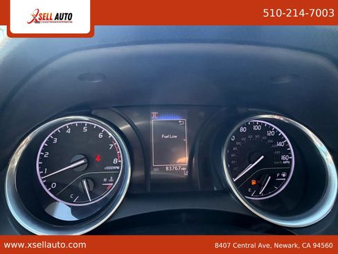 Used 2020 Toyota Camry SE FWD image 15