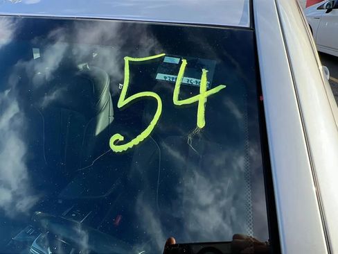 Used 2019 BMW 530i xDrive image 33