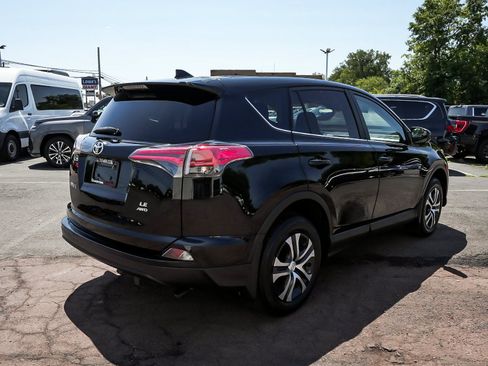 Used 2018 Toyota RAV4 LE w/ All Weather Liner Package AWD/4WD image 5