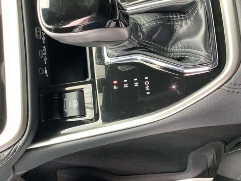 Certified 2025 Subaru Outback Premium image 21