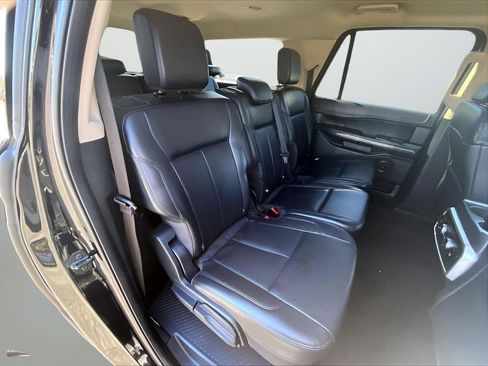 Used 2023 Ford Expedition Max XLT AWD/4WD image 13