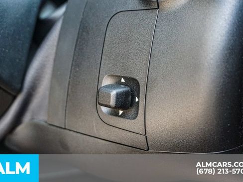 Used 2025 Mercedes-Benz C 300 Sedan image 45