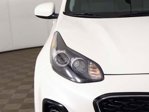 Used 2021 Kia Sportage LX AWD/4WD image 10