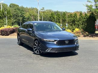 Used 2025 Honda Accord Touring video 2