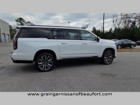 Used 2021 Cadillac Escalade ESV Sport Platinum w/ Heavy-Duty Trailer Package image 34