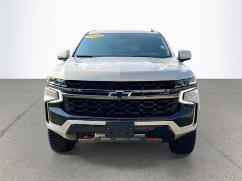 Used 2022 Chevrolet Tahoe Z71 w/ Luxury Package AWD/4WD image 9