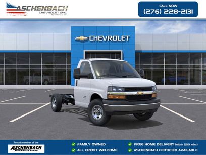 New 2025 Chevrolet Express 3500 w/ Power Convenience Package