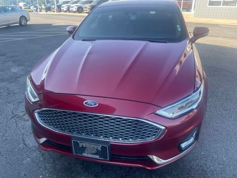 Used 2019 Ford Fusion Titanium AWD/4WD image 3