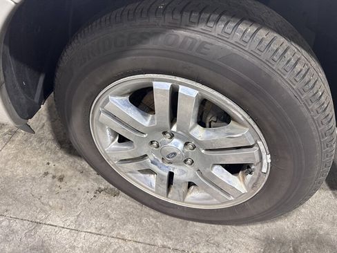 Used 2007 Ford Explorer Limited image 10