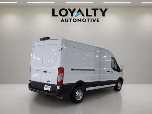Used 2023 Ford Transit 250 Medium Roof AWD w/ Load Area Protection Package image 5