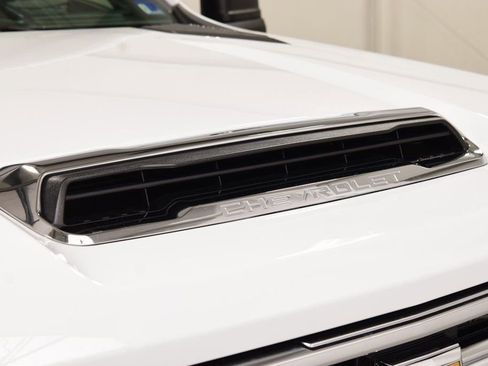 New 2026 Chevrolet Silverado 3500 High Country w/ High Country Premium Package AWD/4WD image 16