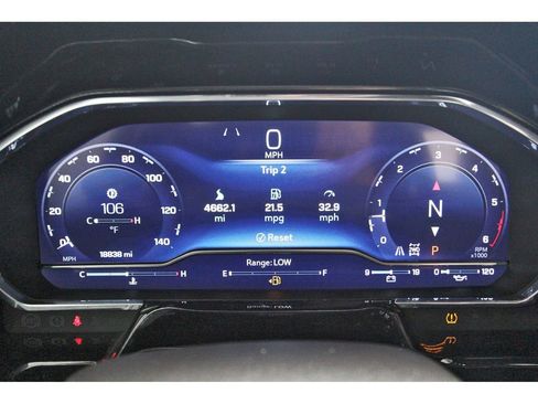 Used 2025 Chevrolet Silverado 1500 LT Trail Boss w/ LT Trail Boss Premium Package image 10