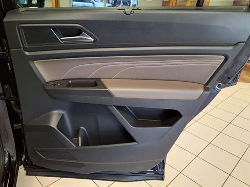 Used 2022 Volkswagen Atlas SE image 12