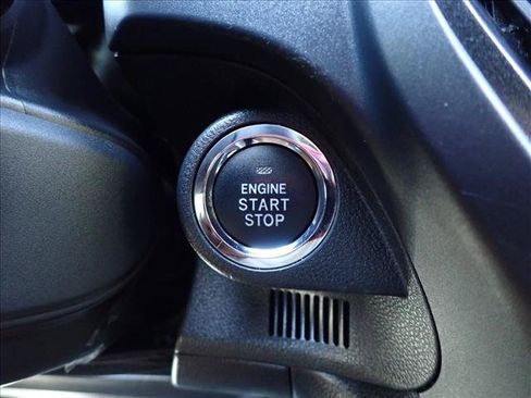 Used 2025 Subaru Forester Premium AWD/4WD image 24