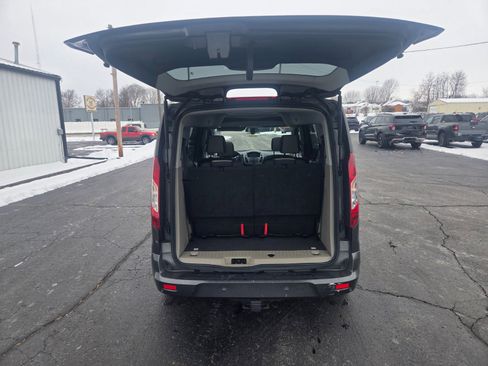 Used 2016 Ford Transit Connect XLT image 11