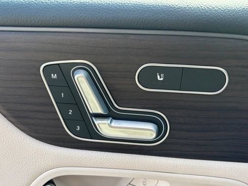New 2026 Mercedes-Benz GLB 250 4MATIC image 37