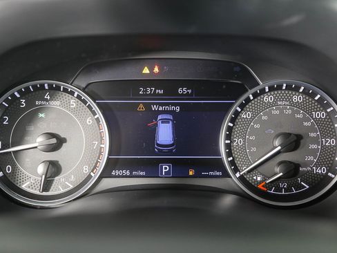 Used 2023 Nissan Armada SL w/ Captain's Chairs Package image 24