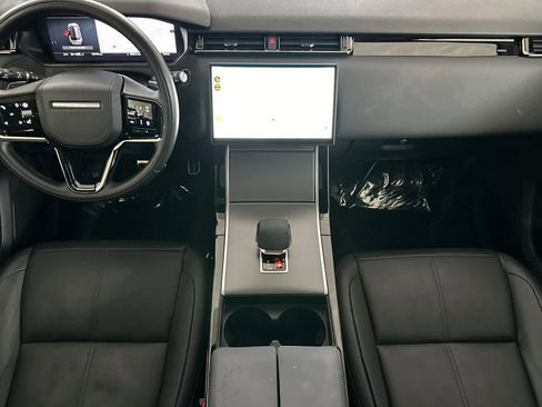 Used 2025 Land Rover Range Rover Velar Dynamic SE image 3