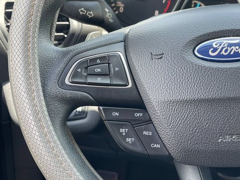 Used 2017 Ford Escape SE FWD image 25