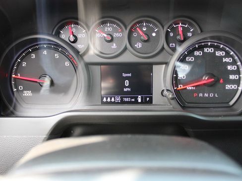 Used 2025 Chevrolet Silverado 2500 W/T w/ WT Convenience Package AWD/4WD image 31