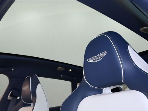 Used 2025 Aston Martin DBX 707 AWD/4WD image 31
