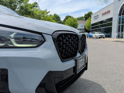 Used 2022 BMW X4 xDrive30i AWD/4WD image 10