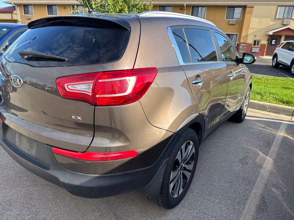 Used 2011 Kia Sportage EX AWD/4WD image 3
