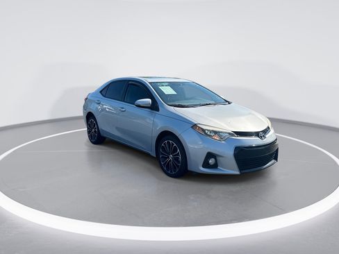 Used 2016 Toyota Corolla S FWD image 2