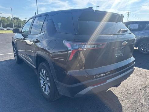 Used 2026 Chevrolet Equinox LT AWD/4WD image 4