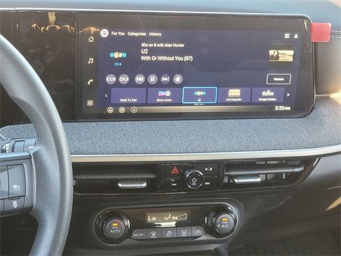 New 2026 Nissan Kicks SV image 14