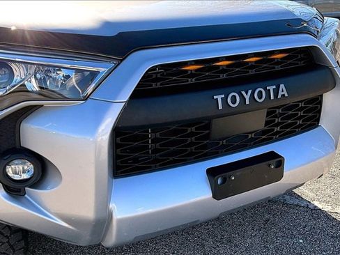 Used 2021 Toyota 4Runner SR5 Premium image 24