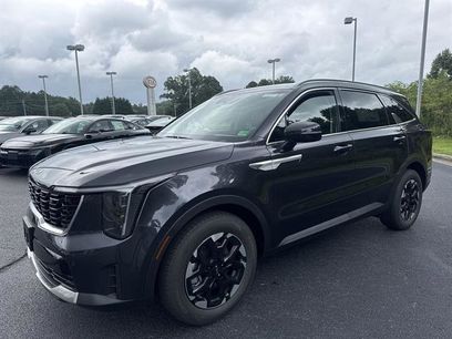 New 2025 Kia Sorento S