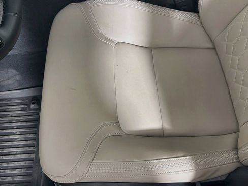 Used 2026 Volvo XC60 B5 Plus AWD/4WD image 19