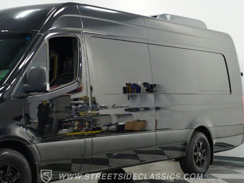 Used 2022 Mercedes-Benz Sprinter 2500 image 19