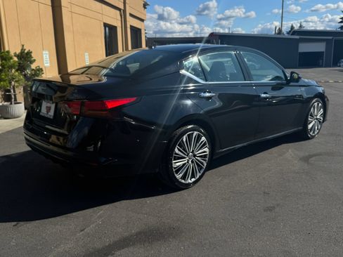Used 2023 Nissan Altima 2.5 SL FWD image 7