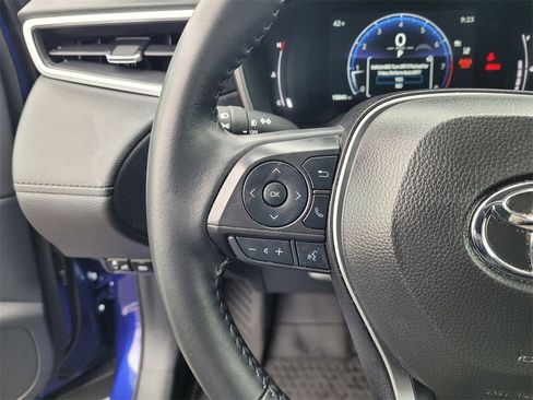 Certified 2025 Toyota Corolla Cross XLE image 22