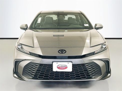 New 2026 Toyota Camry SE image 2