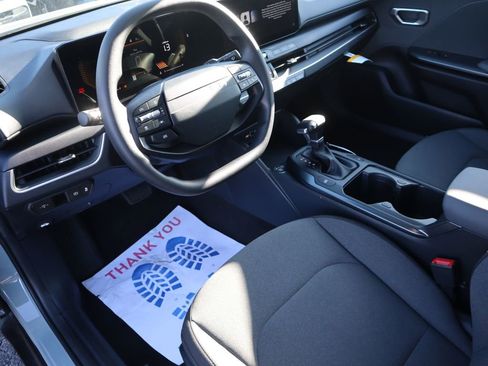 New 2025 Kia K4 LXS image 24