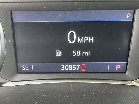 Used 2023 GMC Terrain SLT image 34