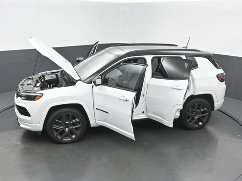 Used 2025 Jeep Compass Limited w/ High Altitude Package AWD/4WD image 66