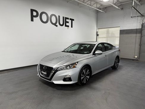 Used 2022 Nissan Altima 2.5 SL image 2