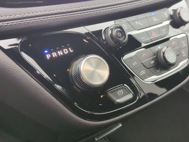 New 2026 Chrysler Pacifica Select FWD image 32